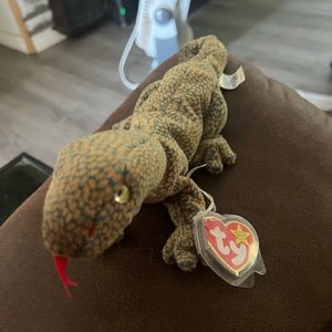 Rare TY beanie baby Dragon (Scaly)